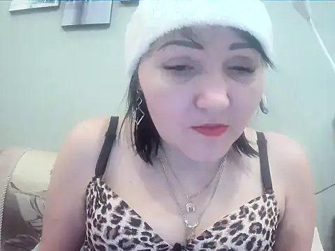 ClaireSunset online show from December 26, 2024, 6:01 pm