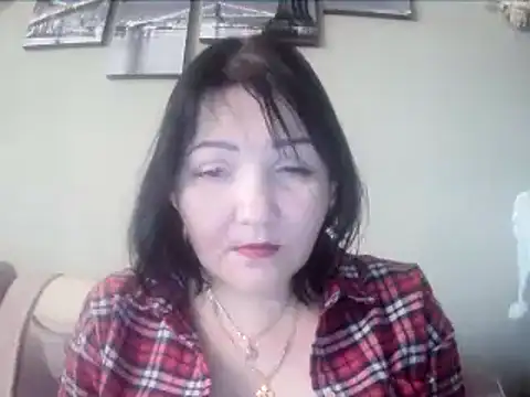 ClaireSunset online show from March 6, 2025, 3:56 pm