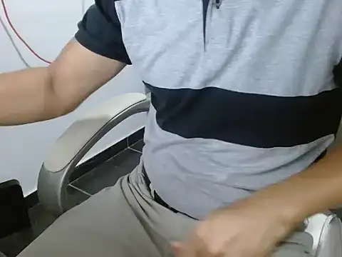 Snapshot of goten-770 chatting on October 22, 2025, 6:51 pm goten-770 online show from October 22, 2025, 6:51 pm