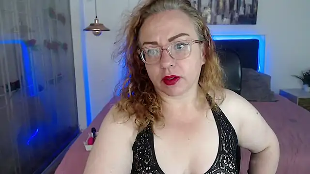 Snapshot of Tania_Goddess_ chatting on October 6, 2025, 2:03 pm Tania Goddess online show from October 6, 2025, 2:03 pm