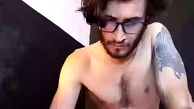 Loggan donnelly online show from October 22, 2025, 6:51 pm