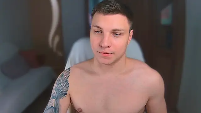 handsome guy01 online show from February 17, 2025, 11:31 pm