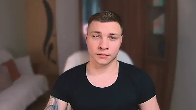 handsome guy01 online show from February 23, 2025, 2:07 am