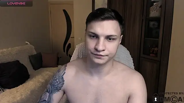 handsome guy01 online show from November 8, 2025, 5:40 am