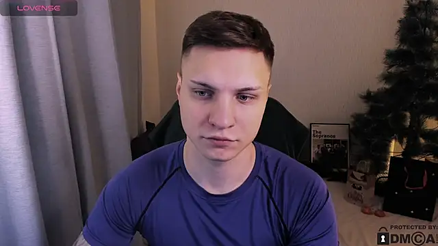 handsome guy01 online show from January 7, 2026, 2:36 am