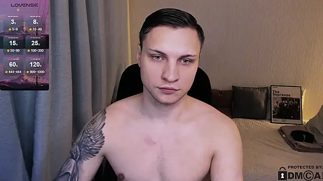 handsome guy01 online show from February 2, 2026, 9:02 pm