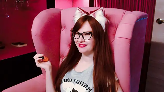 CarolGiggly online show from December 4, 2024, 5:05 am