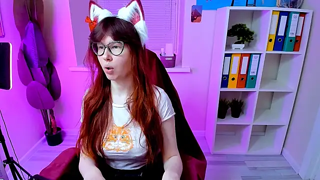 CarolGiggly online show from September 23, 2025, 5:54 am