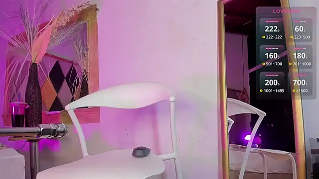 BritannyClaire online show from December 5, 2025, 6:22 am