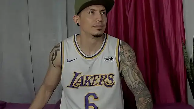 Alex motta online show from December 30, 2024, 11:38 pm