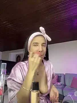 Snapshot of Praga_Pink chatting on March 18, 2025, 3:20 am Praga Pink online show from March 18, 2025, 3:20 am