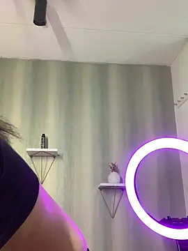 Snapshot of Praga_Pink chatting on March 22, 2025, 7:04 am Praga Pink online show from March 22, 2025, 7:04 am