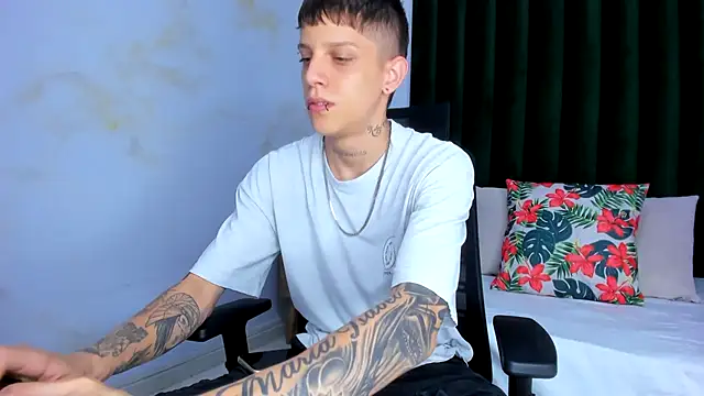 Adam hard  online show from February 5, 2025, 7:42 pm