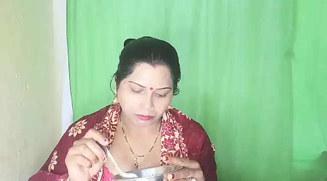 Snapshot of mamoni91 chatting on January 7, 2025, 2:53 am mamoni91 online show from January 7, 2025, 2:53 am