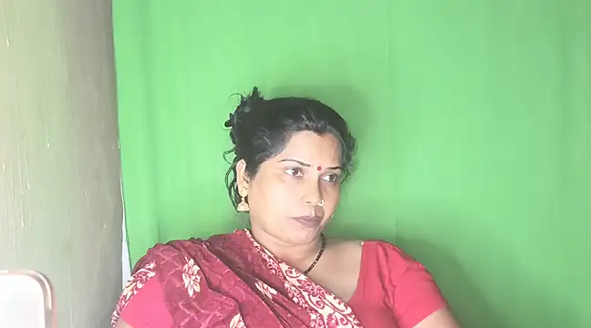 Snapshot of mamoni91 chatting on January 7, 2025, 5:20 pm mamoni91 online show from January 7, 2025, 5:20 pm