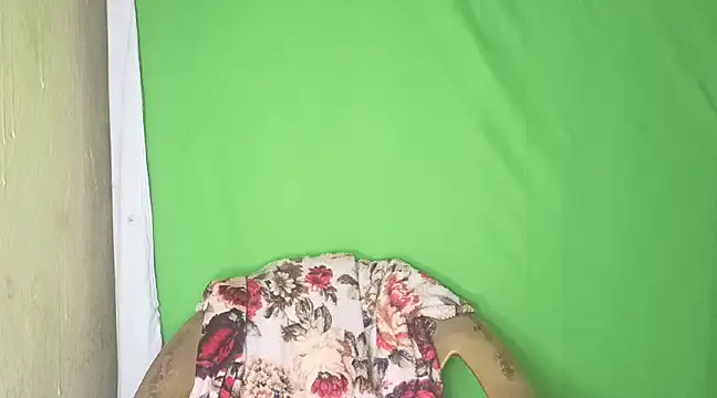 Snapshot of mamoni91 chatting on January 15, 2025, 2:49 am mamoni91 online show from January 15, 2025, 2:49 am