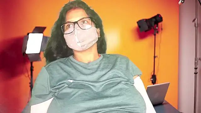 Snapshot of mamoni91 chatting on October 8, 2025, 2:42 am mamoni91 online show from October 8, 2025, 2:42 am