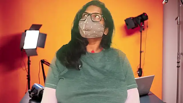 Snapshot of mamoni91 chatting on October 27, 2025, 3:32 am mamoni91 online show from October 27, 2025, 3:32 am