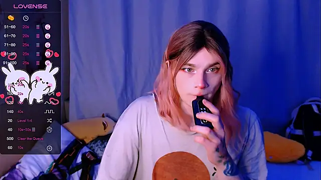 Alice Hells online show from November 8, 2025, 5:40 am