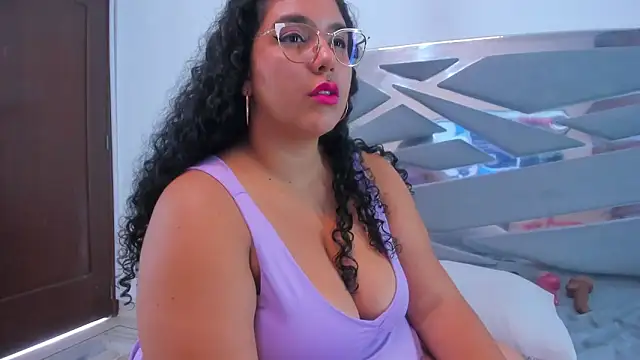 Snapshot of Tiffanymiller00 chatting on December 9, 2024, 6:57 pm Tiffanymiller00 online show from December 9, 2024, 6:57 pm