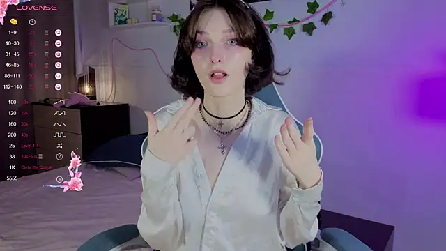 Sweet Paradox online show from October 10, 2025, 8:41 pm