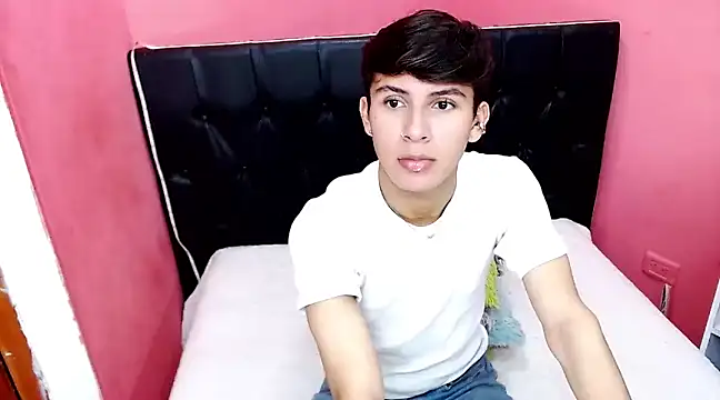 Snapshot of will_star_x chatting on December 4, 2024, 3:43 pm will star x online show from December 4, 2024, 3:43 pm