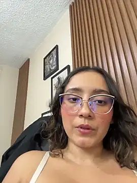 Kay LustyWife online show from April 21, 2026, 10:56 pm