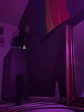 LoveInTransition online show from February 7, 2025, 3:45 am