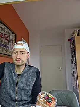 Snapshot of xxJANI2xx chatting on March 8, 2026, 7:12 am xxJANI2xx online show from March 8, 2026, 7:12 am