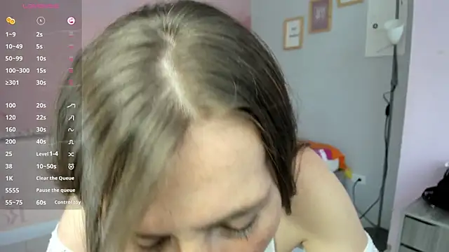 lauren rios7 online show from October 25, 2025, 2:02 pm