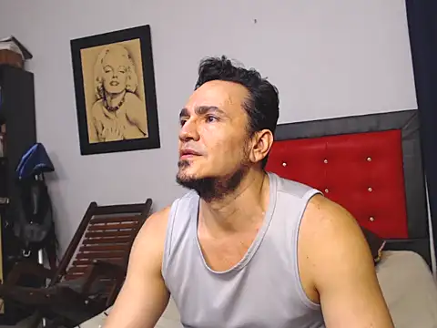 Snapshot of theroomboy chatting on January 6, 2026, 2:26 am theroomboy online show from January 6, 2026, 2:26 am