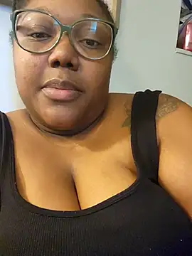 XcandyappleXXX online show from April 23, 2026, 6:32 pm