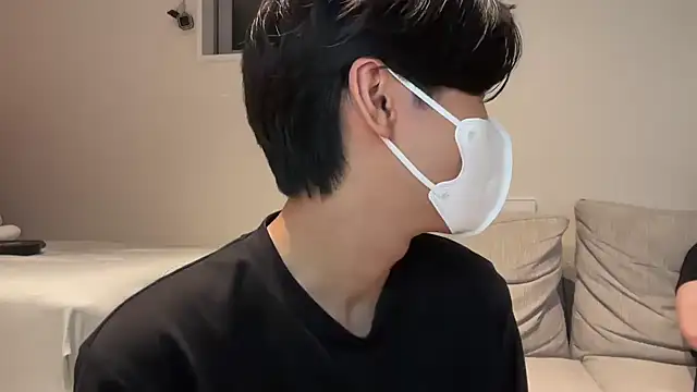 Lio kun online show from October 23, 2025, 2:05 pm