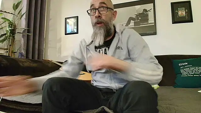 Kingsscepter online show from February 27, 2025, 5:26 pm