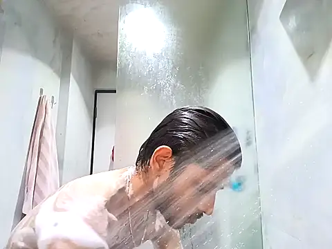 skinnyyyyyyyyy online show from February 7, 2025, 4:06 am