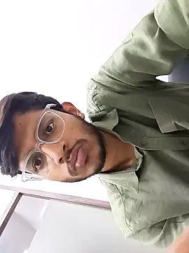 skinnyyyyyyyyy online show from February 7, 2025, 9:26 am