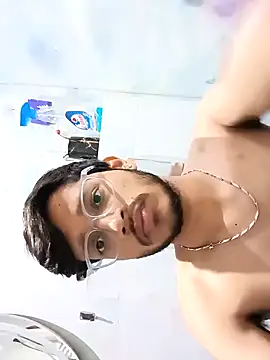 skinnyyyyyyyyy online show from February 12, 2025, 4:12 am