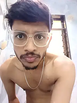 skinnyyyyyyyyy online show from October 11, 2025, 4:44 am