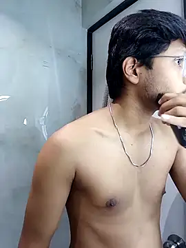 skinnyyyyyyyyy online show from February 13, 2026, 4:52 am