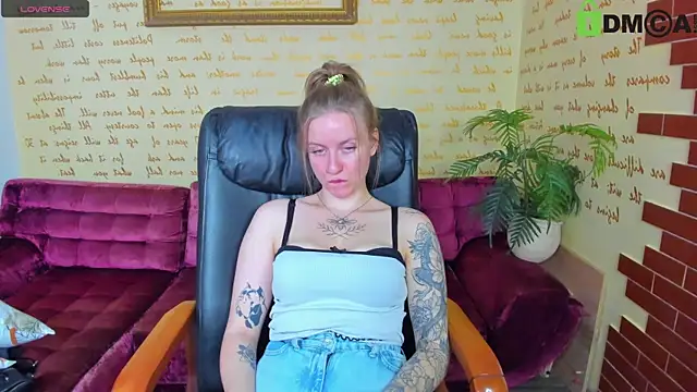 alexa glory online show from September 17, 2025, 1:46 pm