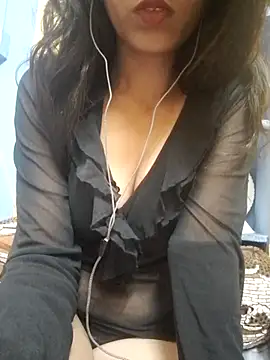 Snapshot of Sanjana-Mehar chatting on March 17, 2025, 6:00 pm Sanjana-Mehar online show from March 17, 2025, 6:00 pm