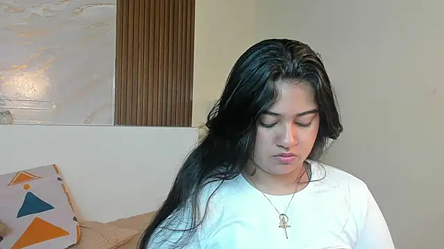 AliceMayer1 online show from September 19, 2025, 3:52 am