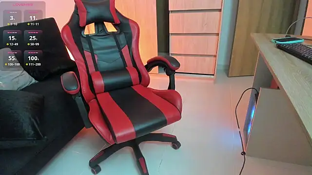 AMBER LOVE22 online show from October 30, 2025, 3:52 am