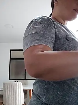  Prinscarlet  online show from February 23, 2026, 5:32 pm