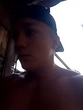 tayson  online show from October 8, 2025, 10:57 am