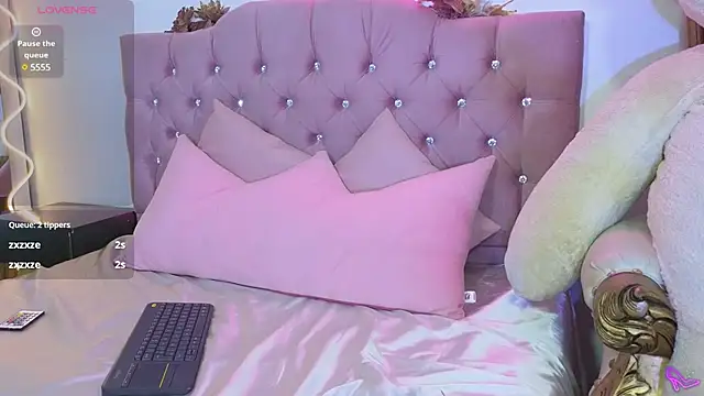 Jazmin tay online show from February 10, 2025, 10:40 pm