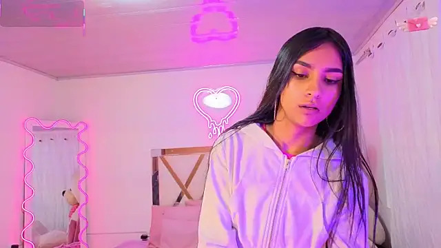 Jazmin tay online show from September 15, 2025, 12:05 pm