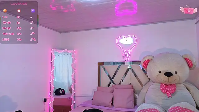 Jazmin tay online show from September 17, 2025, 11:56 am