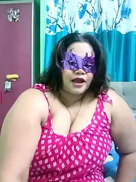 monaa online show from May 3, 2026, 6:47 pm