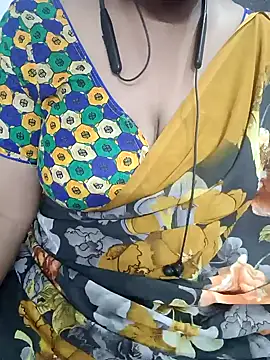 Snapshot of Yours_Radika chatting on December 30, 2024, 4:08 pm Yours Radika online show from December 30, 2024, 4:08 pm